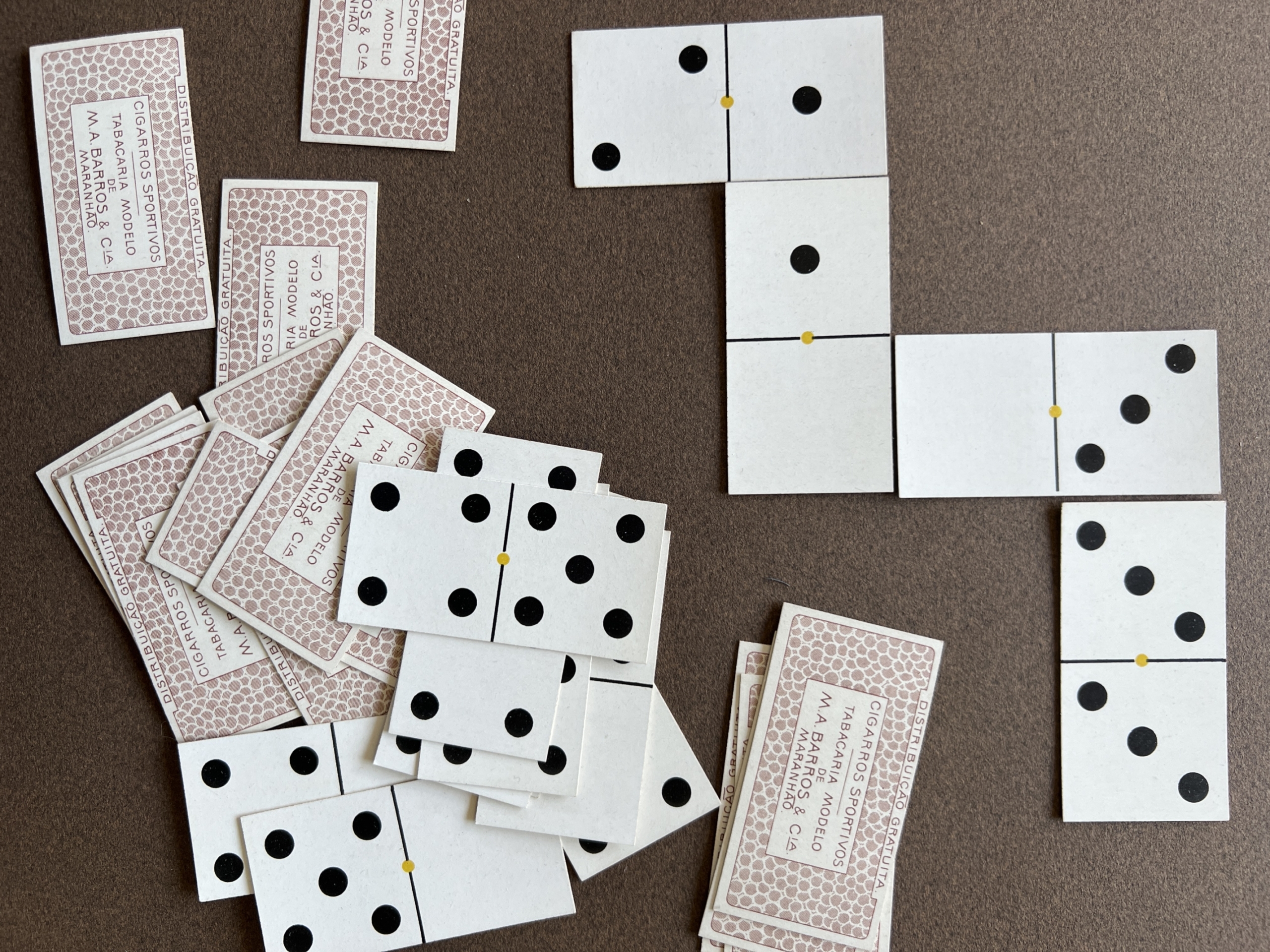 Tabacaria Modelo. Jeu de dominos.